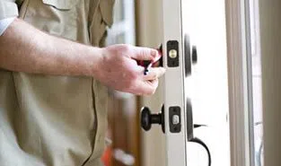 City Locksmith Store Indian Rocks Beach, FL 727-222-3962 - 9-Locks-Change
